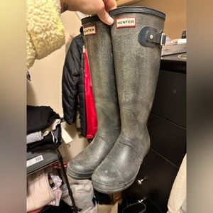 Hunter rain boots size 6, sparkle navy blue
